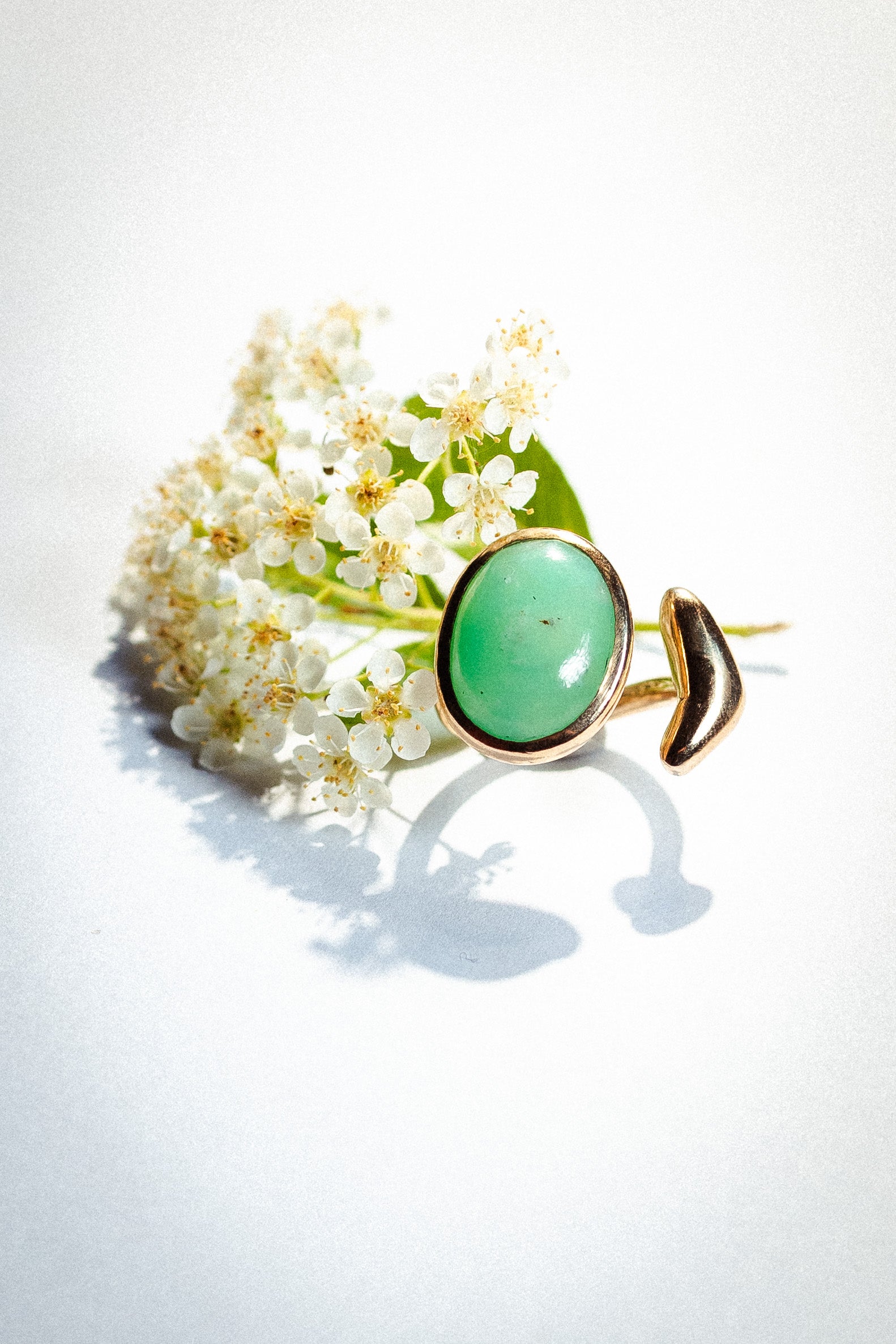 Anello in bronzo e crisoprasio