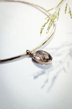 Collana rigida