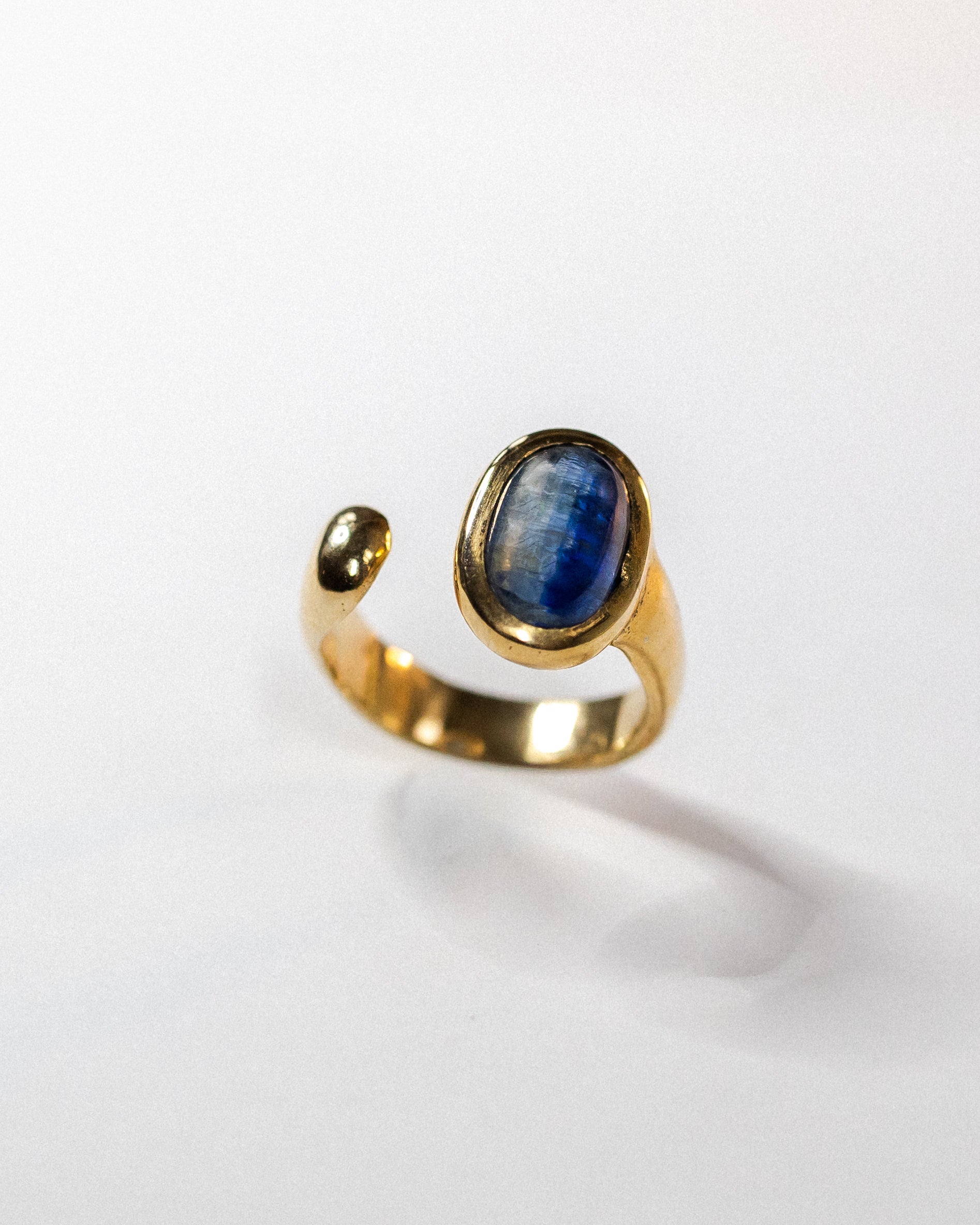 Anello in bronzo e cianite