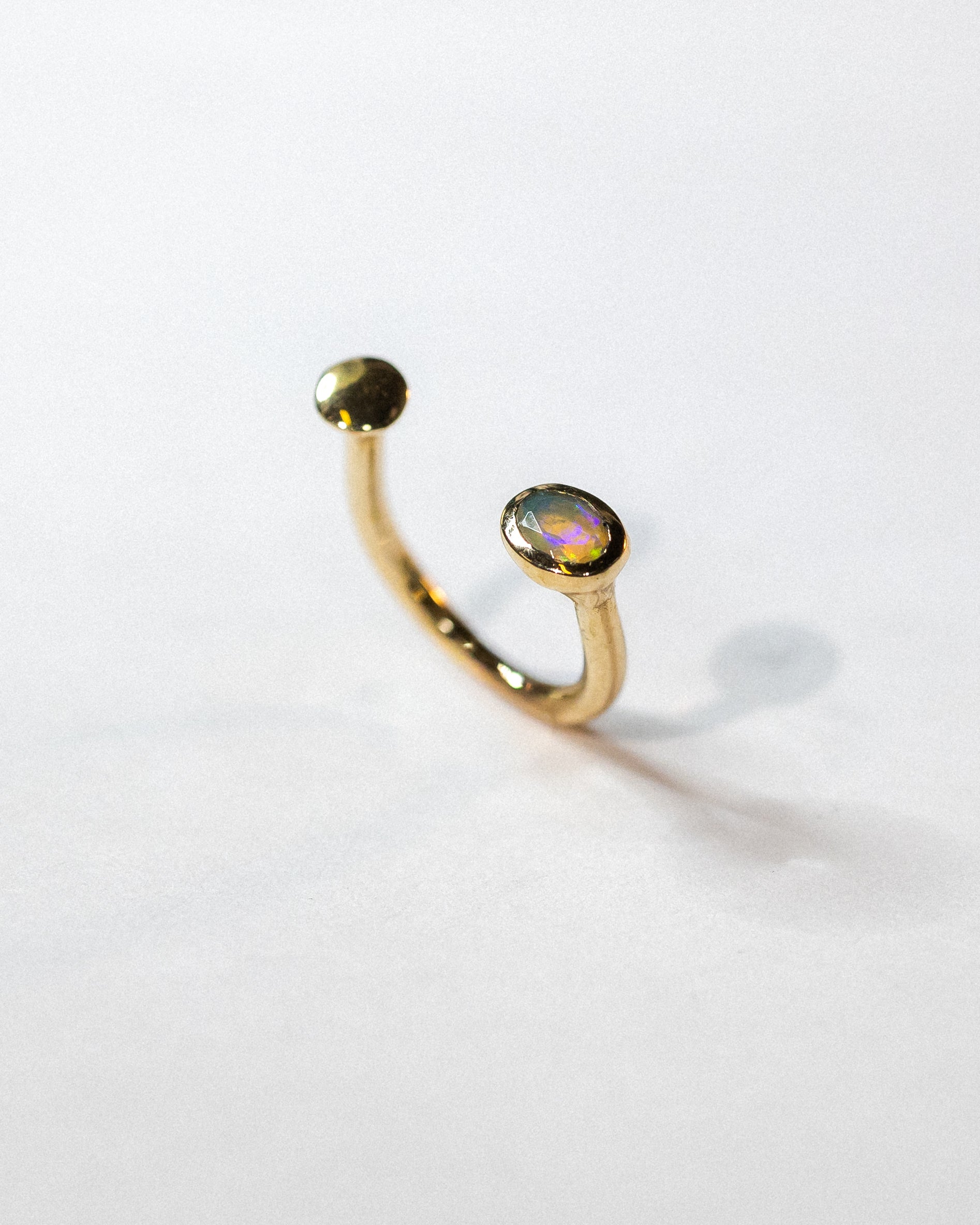 Anello in bronzo e opale