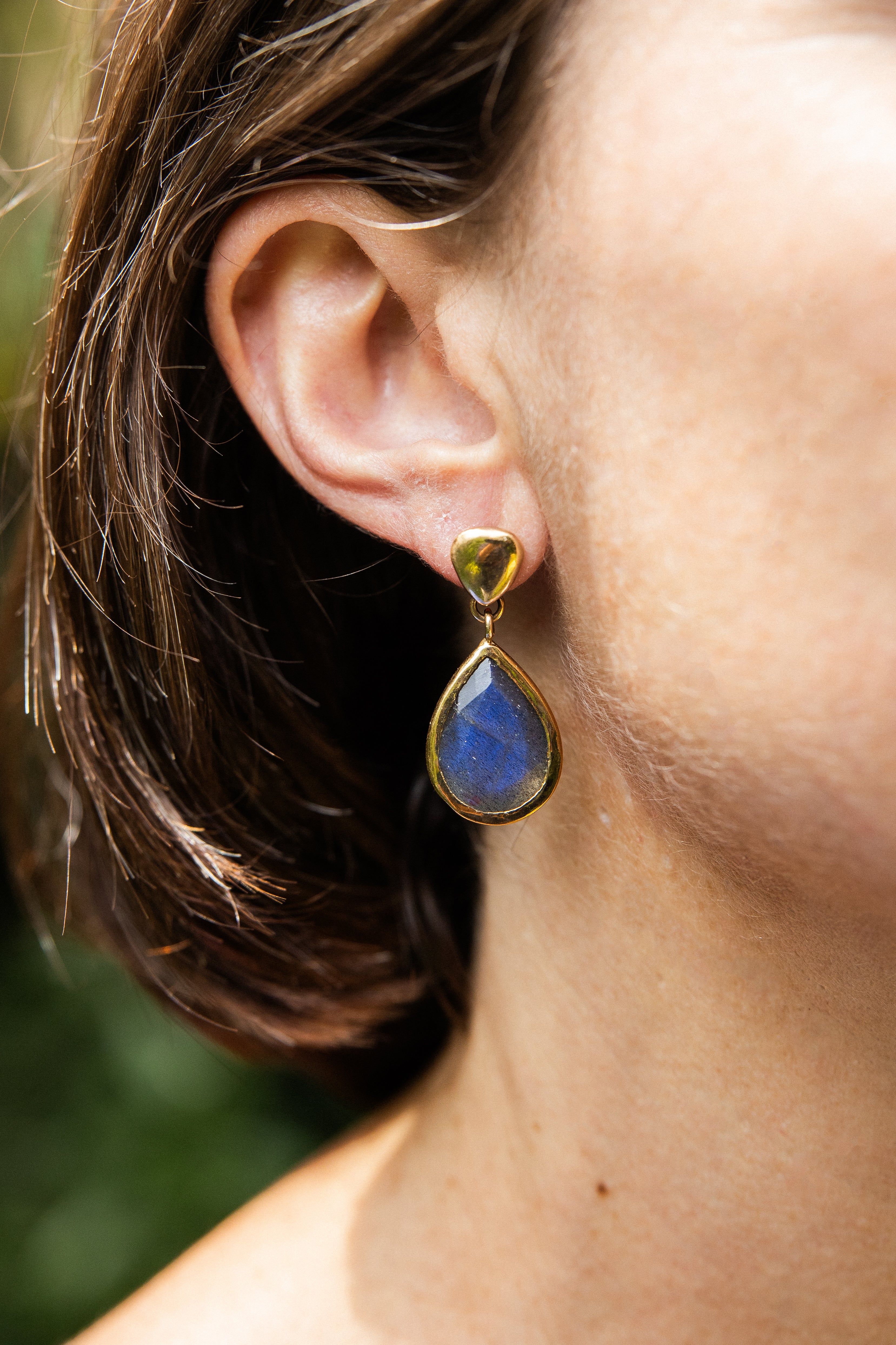 Orecchini in bronzo e labradorite