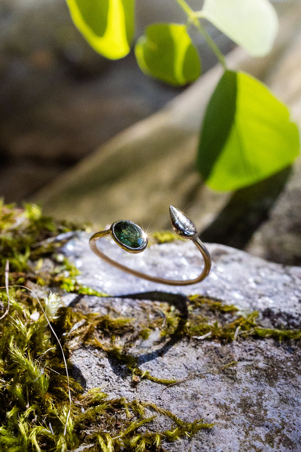 Anello foglia KOMOREBI