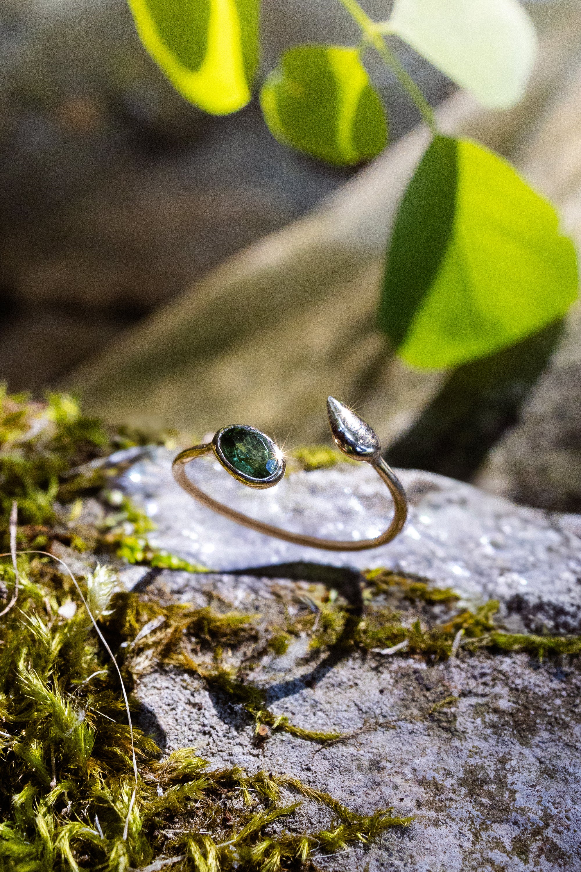 Anello foglia KOMOREBI