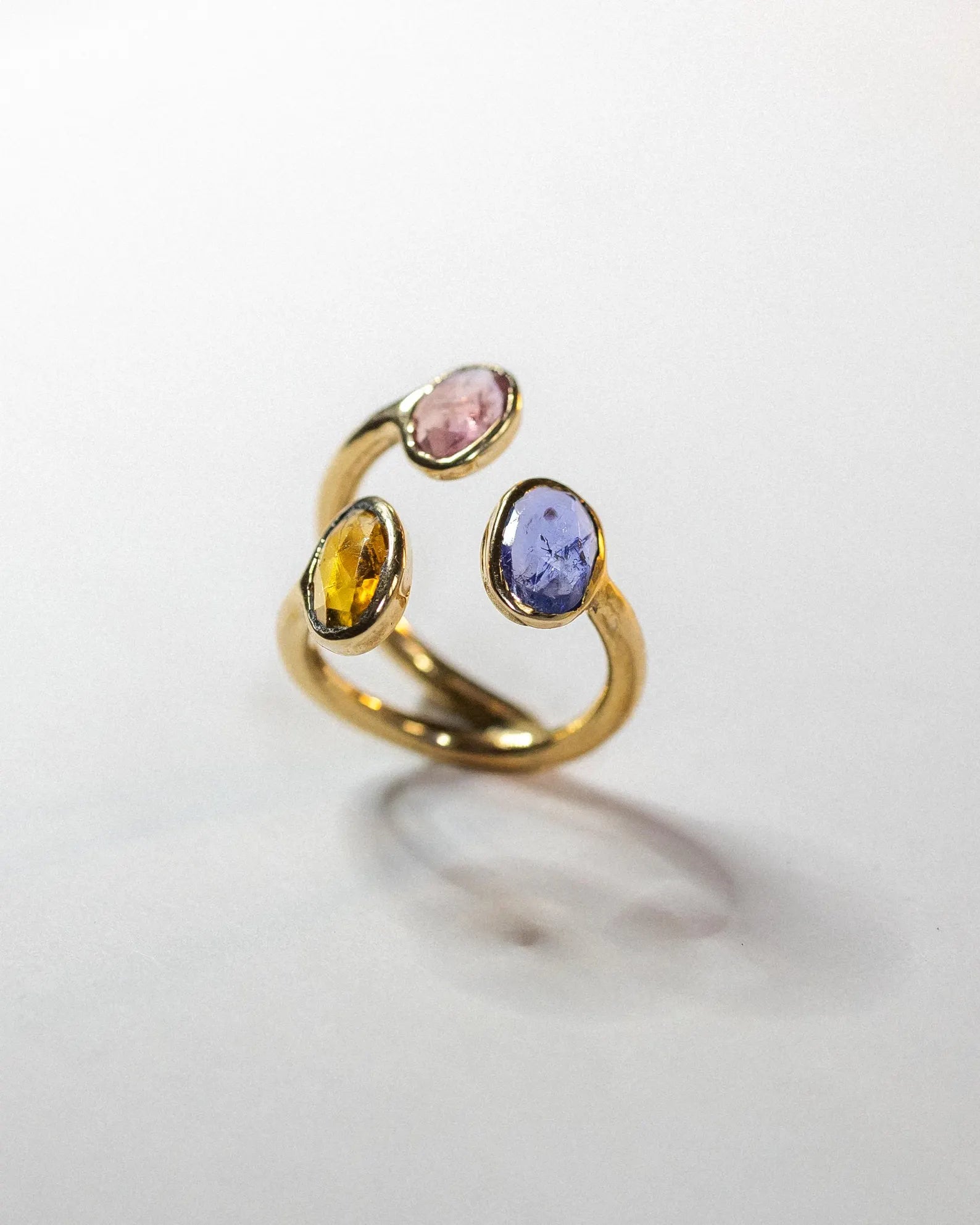 Anello Thila